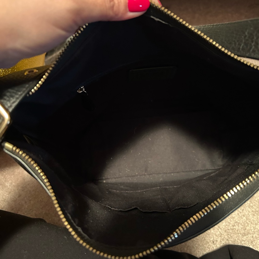 Coach Val Duffle Bag with Gold Details - Picture 6 of 8